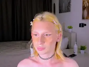 Chaturbate Free Live Porn of mikaella_nicole