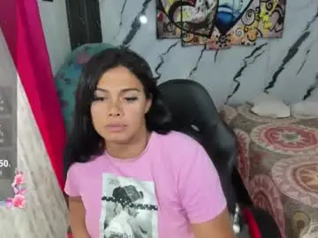 Chaturbate Best live sex cam show of pocahontas_98113116