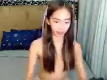 Chaturbate Live Sex of daphne_petite