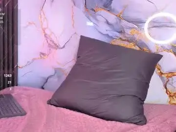 Chaturbate Watch Live Sex Cams of maevekuro