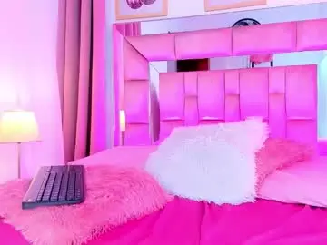 Chaturbate Live Sex Cam of isa_villa