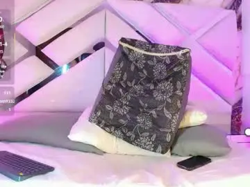 Chaturbate Live Sex Cam of isa_villa