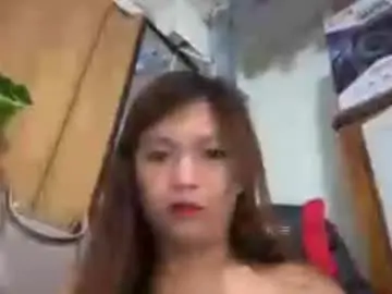 Chaturbate Live Porn of miamoore_hugecock