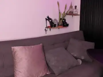 Chaturbate Best live sex cam show of mia_ravenn