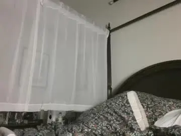 pinkpillbambi from chaturbate