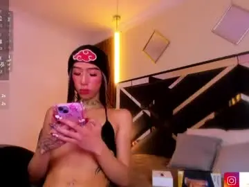 Chaturbate Live Sex Cam of kittie_vixen