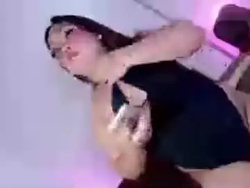 Chaturbate Watch Live Sex Cams of papigoddesslover