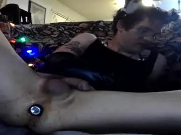 Chaturbate Free Porn Cam of sissyemmalauren