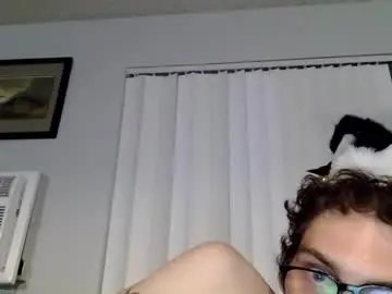 Chaturbate Live Sex Cam of sissyemmalauren