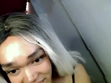 Chaturbate Adult Webcam of hot_moma69