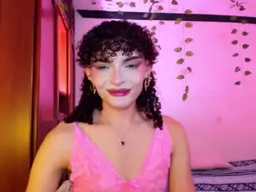 Chaturbate Free Porn Cam of lucianromeo17