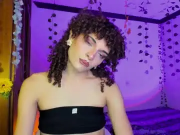 Chaturbate Free Porn Cam of lucianromeo17