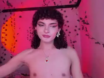 Chaturbate Free Porn Cam of lucianromeo17