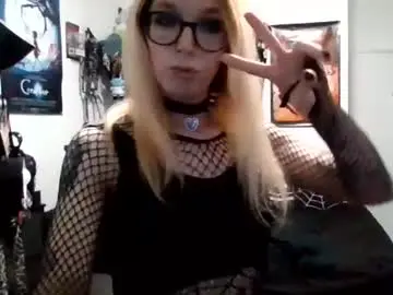 Chaturbate Live Porn of graveyard_baby_97