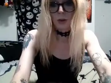 Chaturbate Watch Live Sex Cams of graveyard_baby_97