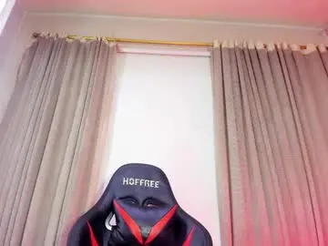 Chaturbate Live Porn of aleja_hill