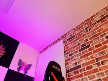 Chaturbate Nude Webcam of aleja_hill