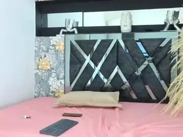 Chaturbate Live Sex of adrian_camii