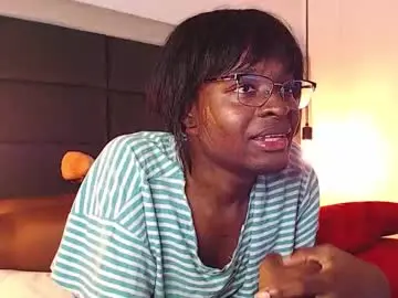 Chaturbate Live Sex Cam of candy_lovee6