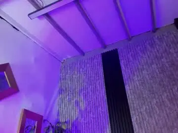 Chaturbate Sex Cam of caitlyn_joness_