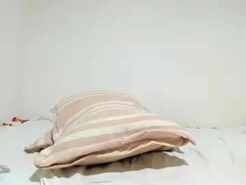 Chaturbate Live Sex Cam of mia_xxx__