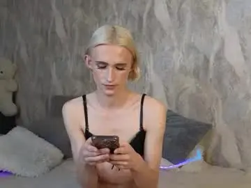 kris_mon from chaturbate