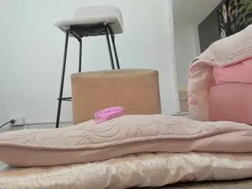 Chaturbate Live Sex Cam of isa_lancaster