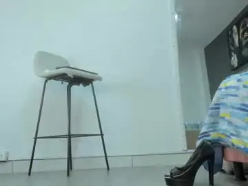 Chaturbate Live Sex Cam of isa_lancaster