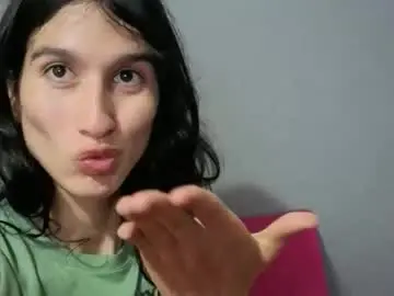 Chaturbate Watch Live Sex Cams of safiro_queen