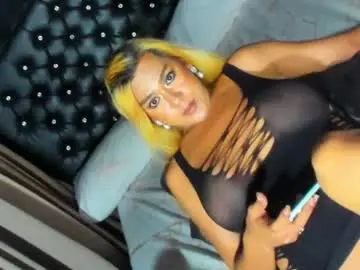 Chaturbate Live Porn of aliyahdeluxx