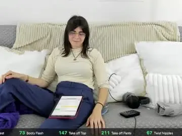 Chaturbate Adult Webcams of itschloelaurent