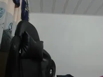Chaturbate Live Sex Cam of aniie_sweet4u