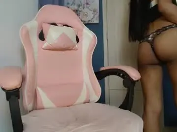 Chaturbate Live Sex Cam of emmily_forever