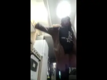 Chaturbate Live Sex Cam of mrsean69