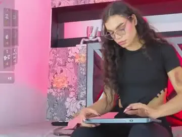 Chaturbate Sex Cam of camila_bella_
