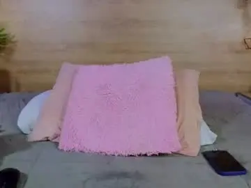 ella_mon from chaturbate