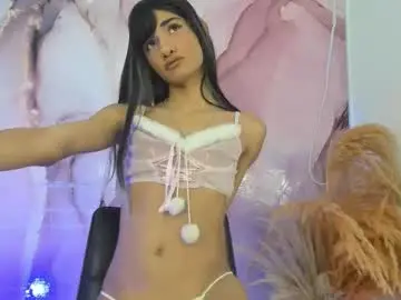 Chaturbate Best live sex cam show of zuri_lux