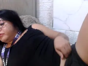 Chaturbate Adult Webcams of i_drain_u_bitch