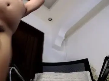 Chaturbate Live Sex Cam of aizy_louise