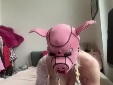 Chaturbate Free Live Porn of bratzdoll1994