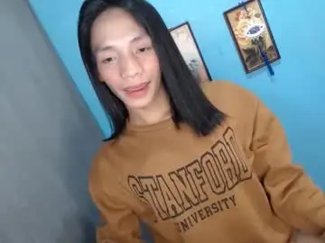 Chaturbate Live Sex Cam of uncut_queen
