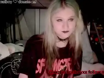Chaturbate Live Sex Cam of plushcatboy