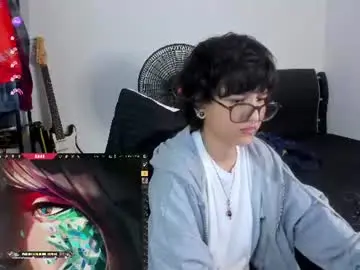 Chaturbate Live Sex Cam of charlietaylorr__