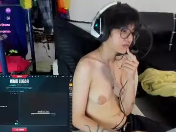 Chaturbate Adult Video Chat of charlietaylorr__