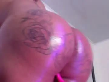 Chaturbate Sex Cam of isabelldolls