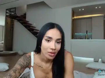 Chaturbate Best live sex cam show of sweetlaurasaenz