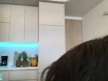 sweetlaurasaenz from chaturbate