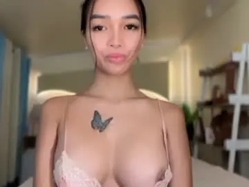 Chaturbate Live Sex Cam of _agatha69_