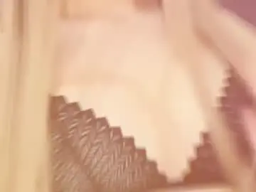 Chaturbate Live Sex Cam of ammy_curvy