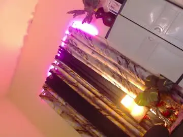 Chaturbate Best live sex cam show of carmella_romance